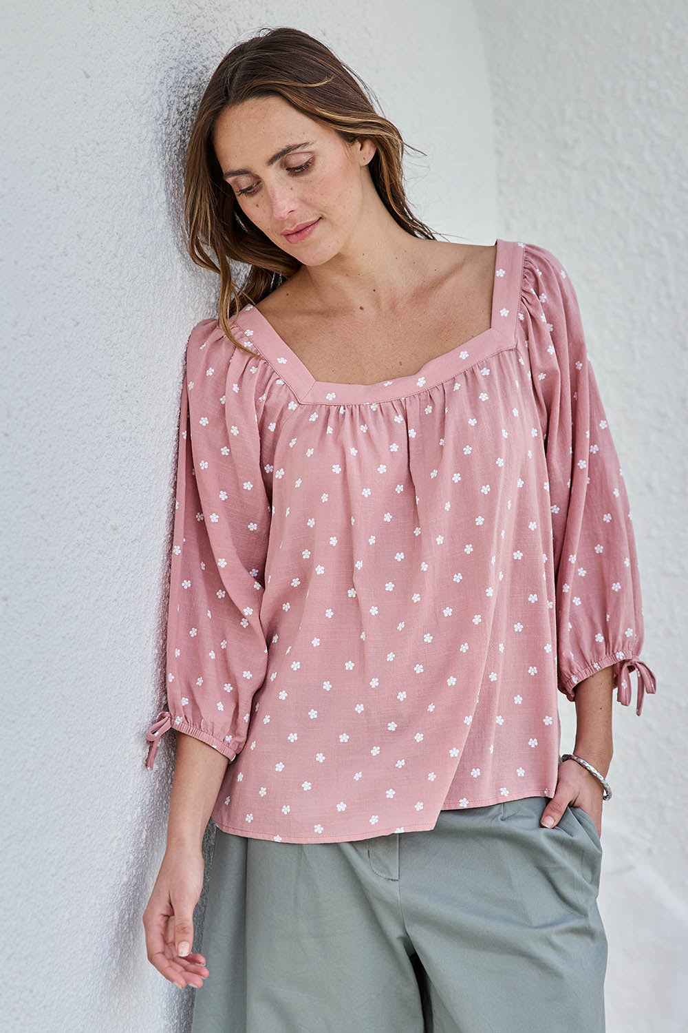 Model Tegand wearing size 10 of the Picking Flowers Blouse – Pinkhue in colour Pinkhue, in a cropped view