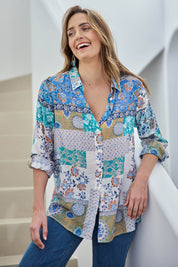 Model Tegand wearing size 10 of the Garden Glory Tab Sleeve Shirt – Bluepatch in colour Bluepatch, in a cropped view
