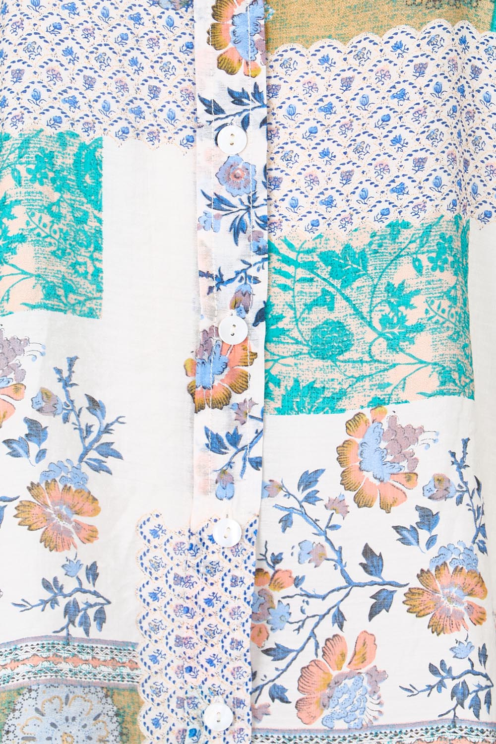 Product shot of the Garden Glory Tab Sleeve Shirt – Bluepatch in colour Bluepatch, showing detail