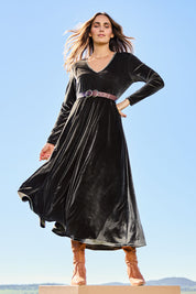Love By Candlelight Velvet Dress – Moss