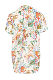 Product shot of the Sunny Day Pleated Short Sleeve Blouse – Fleur in colour Fleur, from the back