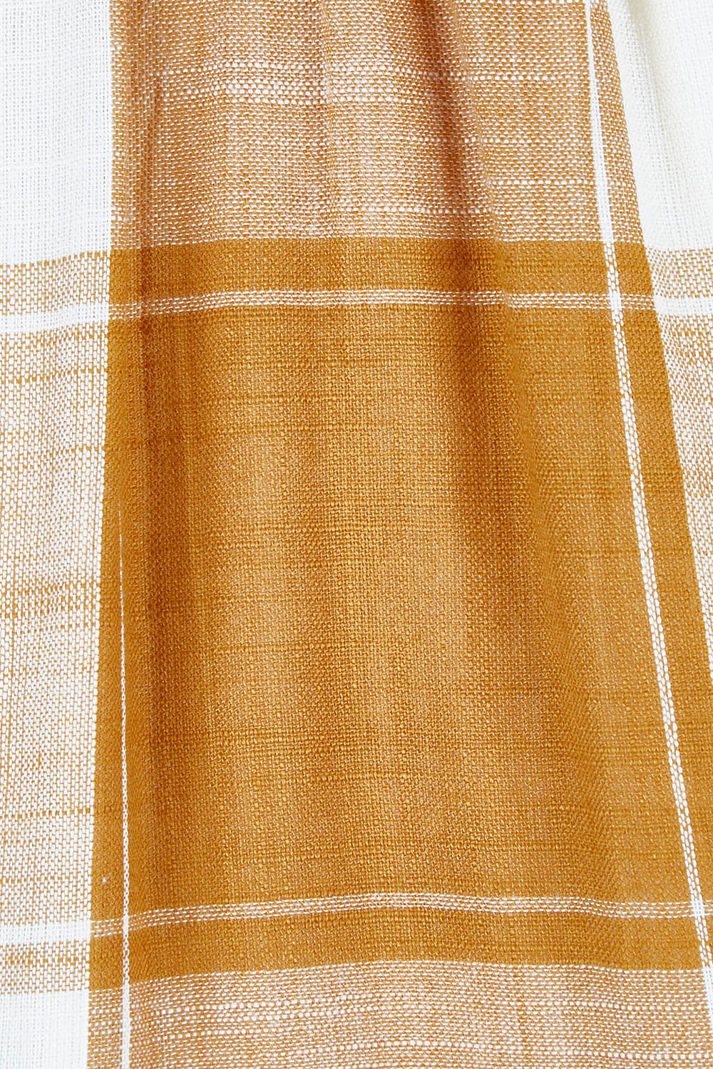 Product shot of the Indy Dress in colour Gingerchec, detail