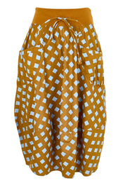 Product shot of the Guru Skirt – Geocheck in colour Geocheck, from the front