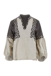 Product shot of the Stevie Top in colour Broadway (Black), from the front