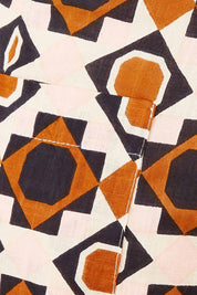 Product shot of the Grand Flare in colour Cascia, detail
