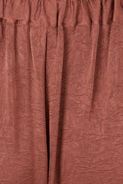 Product shot of the Liza Pant in colour Cocoa, detail