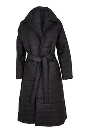 Product shot of the Bedford Longline Puffer in colour Black (Black), from the front
