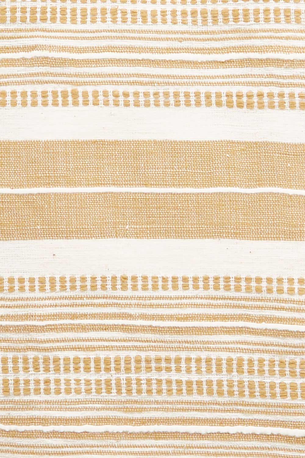 Product shot of the Handwoven Genale Bath Towel in colour Naturalbut, detail