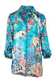 Product shot of the Floral Crane Shirt in colour Crane (Blue), from the front