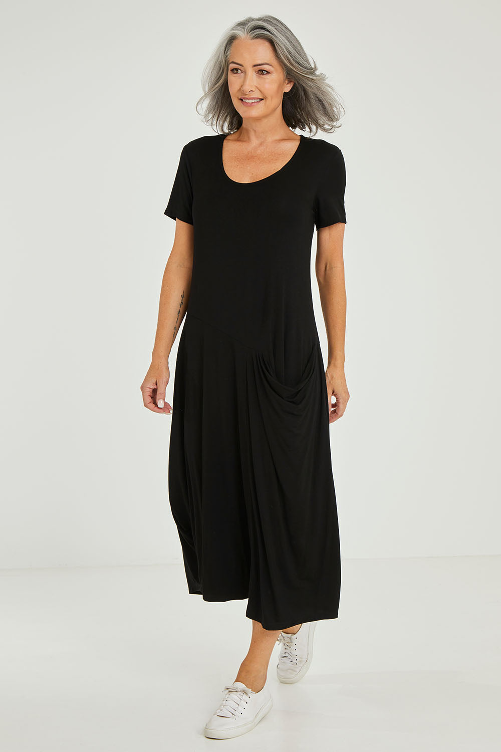 Model Luisa wearing size 10 of the Summer Cotton Blend Pocket Dress in colour Black (Black), from the front, showing the whole outfit