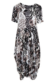 Product shot of The Bounce Dress in colour Silverblk (Black), from the front