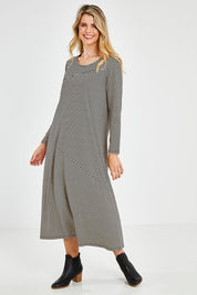 Model Kelly wearing size 10 of the Stripe Maxi Dress in colour Blackbeige (Black), from the front, showing the whole outfit