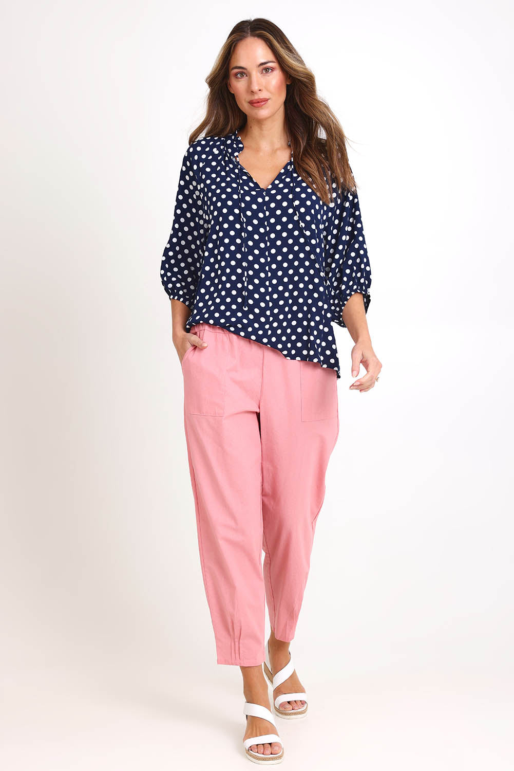 Model Madelinec wearing size 10 of the Cotton Linen Comfort Pant – Cinnamon in colour Cinnamon, from the front
