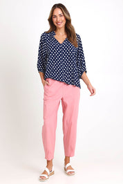 Model Madelinec wearing size 10 of the Cotton Linen Comfort Pant – Cinnamon in colour Cinnamon, from the front