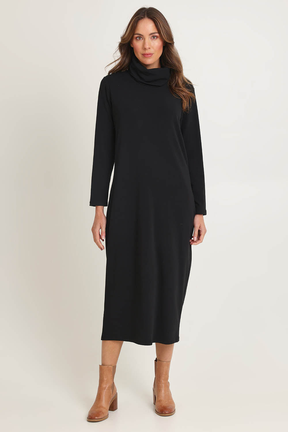 Weekend Cowl Maxi Dress – Black