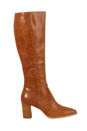 Product shot of the Ammies Leather Boot in colour Cognac, from the front