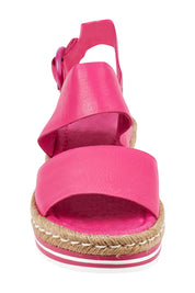 Product shot of the Atha Sandal Flatform in colour Fuchsia (Pink), detail