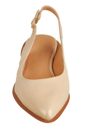 Product shot of the Equip Leather Flat in colour Camel, detail