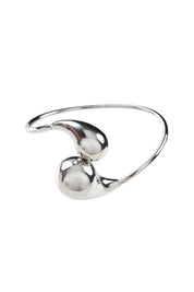 Product shot of the Halcyon Cuff in colour Silver (Metallics), from the front