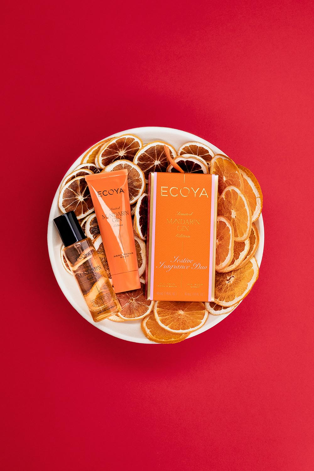 Product shot of the Festive Fragrance Duo Gift Set - Mandaringin in colour Mandaringin, from the back