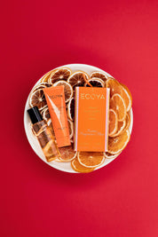 Product shot of the Festive Fragrance Duo Gift Set - Mandaringin in colour Mandaringin, from the back