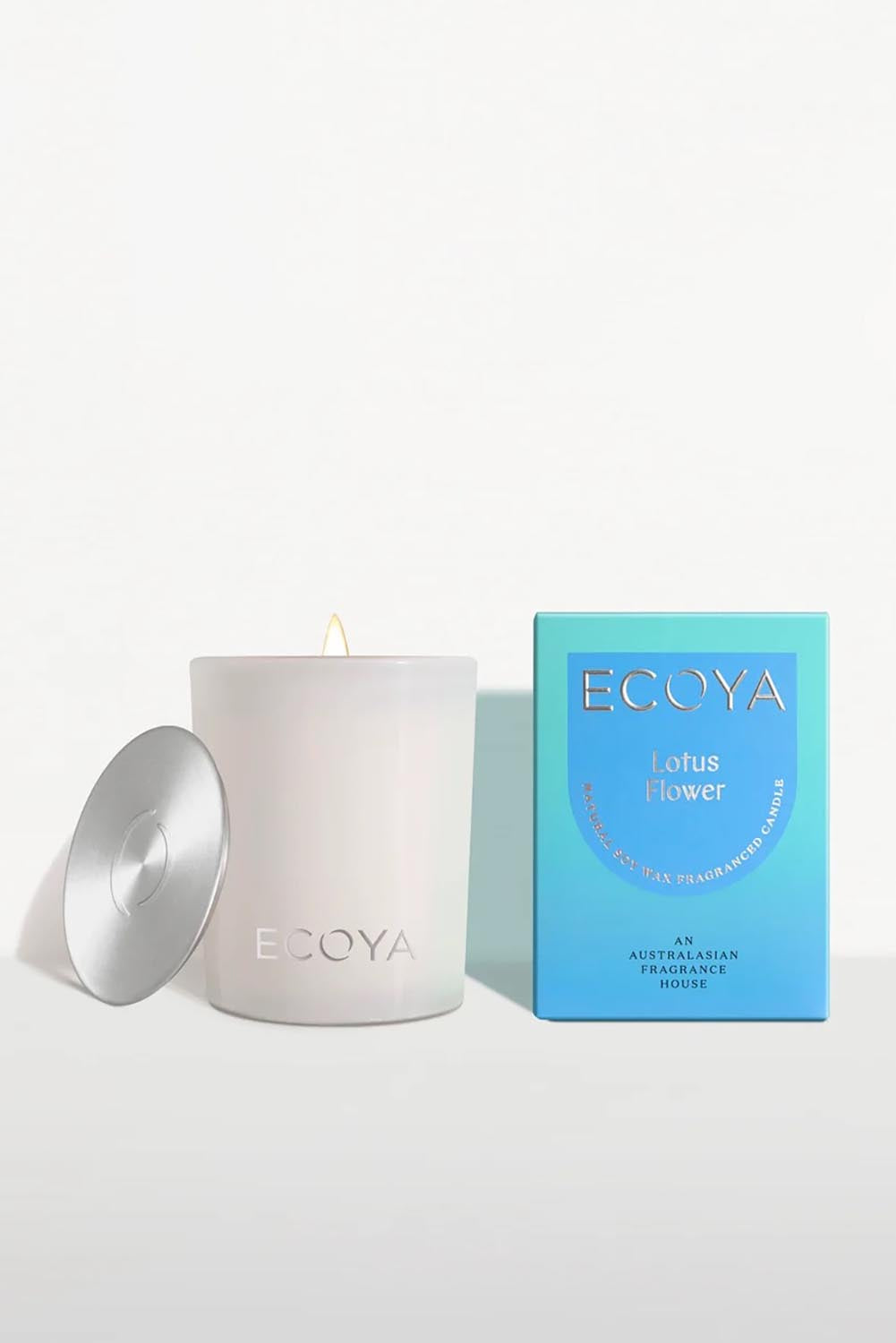 Product shot of the Mini Madison Candle - Lotusflower in colour Lotusflower, from the front