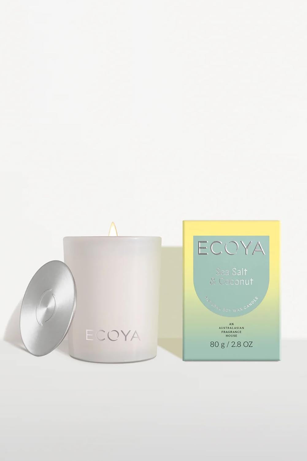 Product shot of the Mini Madison Candle - Seasaltcoconut in colour Seasaltcoconut, from the front