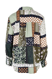 Product shot of the Vetiver Patchwork Shirt in colour Patchwork (Green), from the back