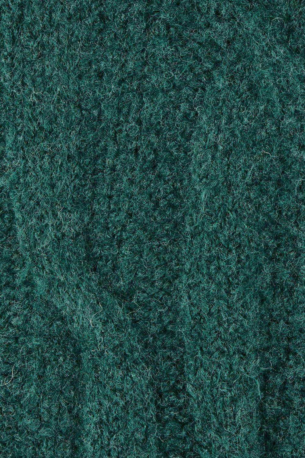 Product shot of the Tallulah Cable Knit in colour Drkgreen (Green), detail
