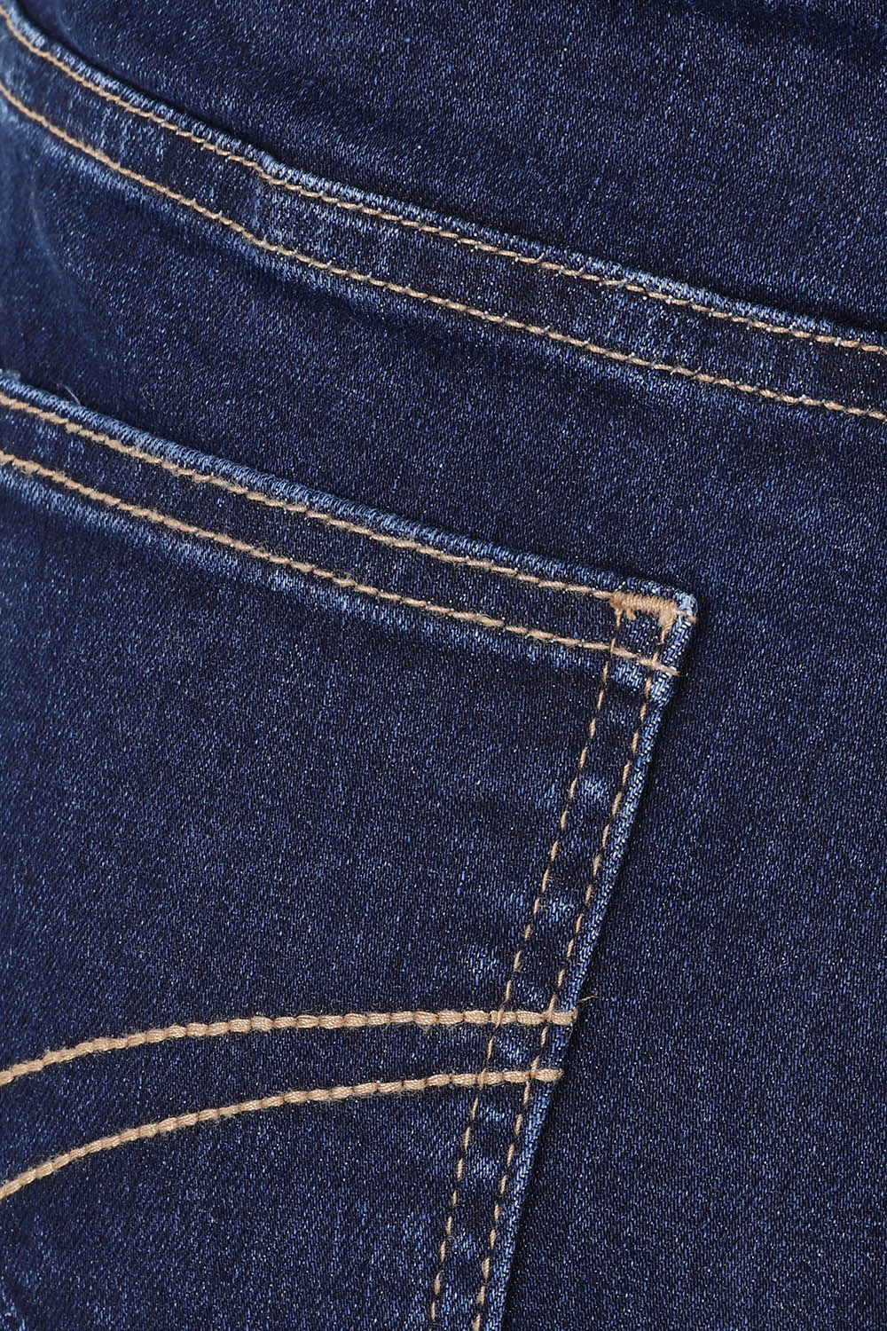 Product shot of the Ada Straight Leg Jean in colour Darkblue (Blue), detail