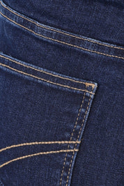 Product shot of the Ada Straight Leg Jean in colour Darkblue (Blue), detail