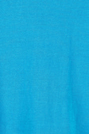 Product shot of the Fundamental Vee Cotton Tee in colour Ibizablue (Blue), detail