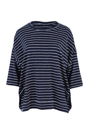 Product shot of the Fundamental Maizie Sweat in colour Navywhite (Blue), from the front