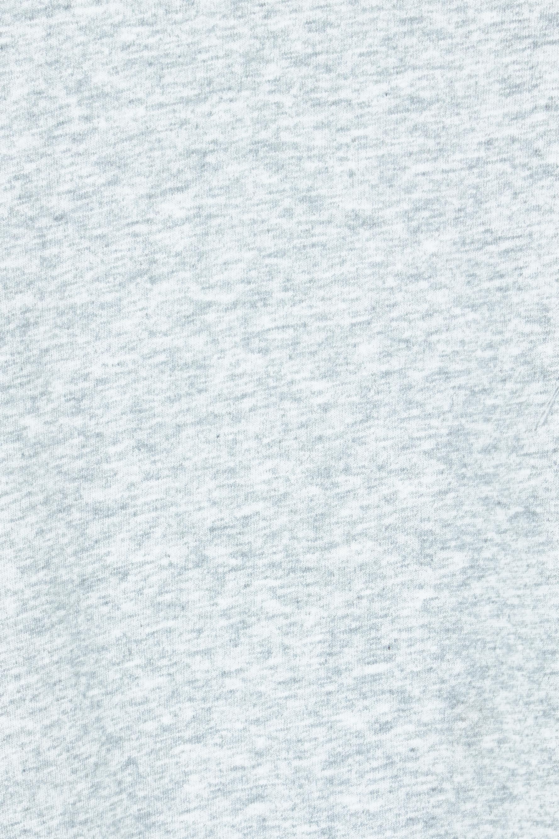 Product shot of the Fundamental Pima Cotton Vee Tee in colour Greymarle (Grey), detail