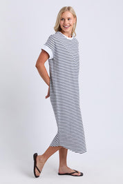 Model Genericm wearing size sample of the Fundamental Maggie Stripe Cotton Dress – Whitenavy in colour Whitenavy, from the front