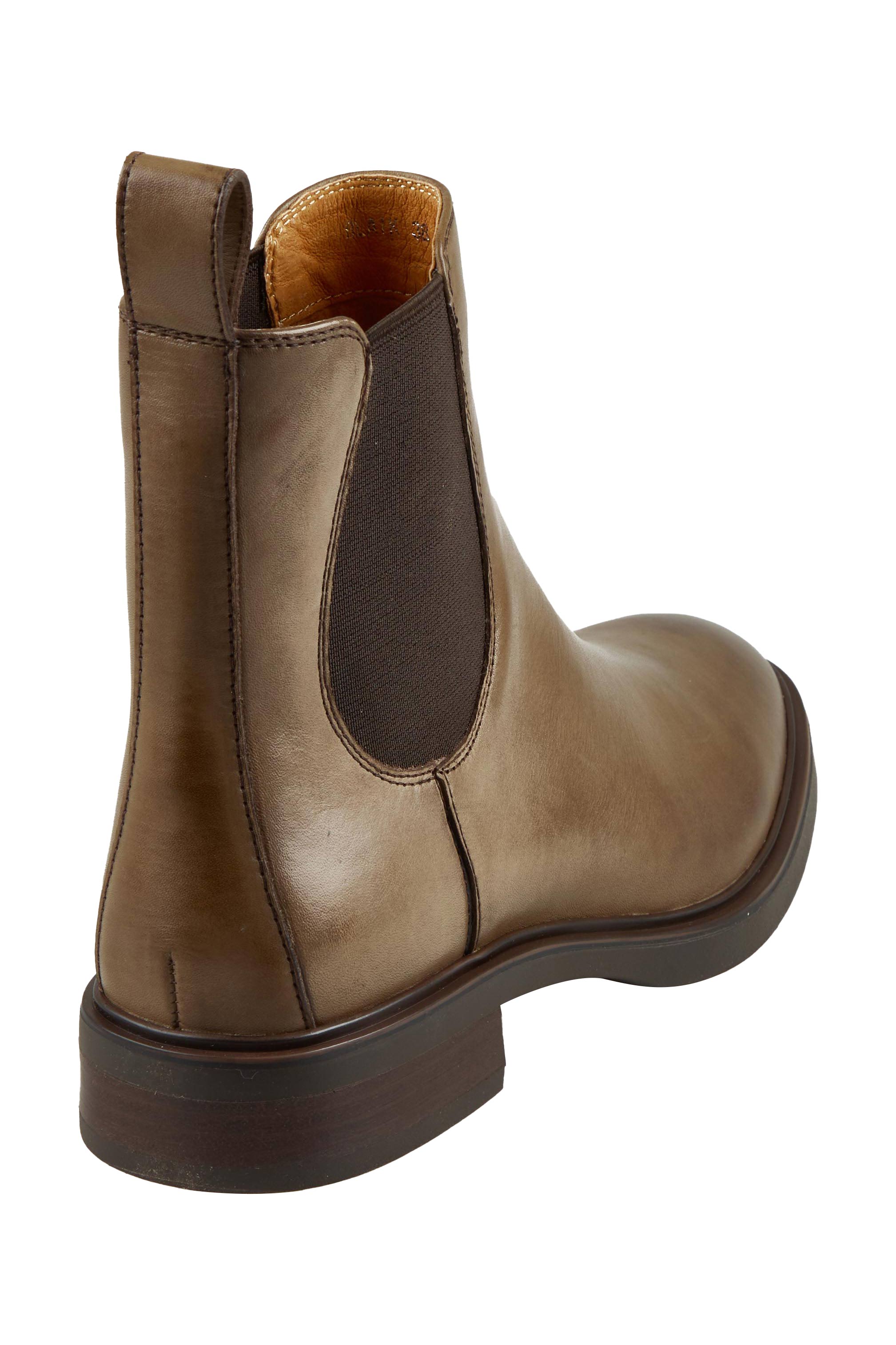 Product shot of the Blaik Leather Ankle Boot in colour Nocciola, from the back