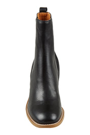 Product shot of the Chai Leather Ankle Boot in colour Black (Black), detail