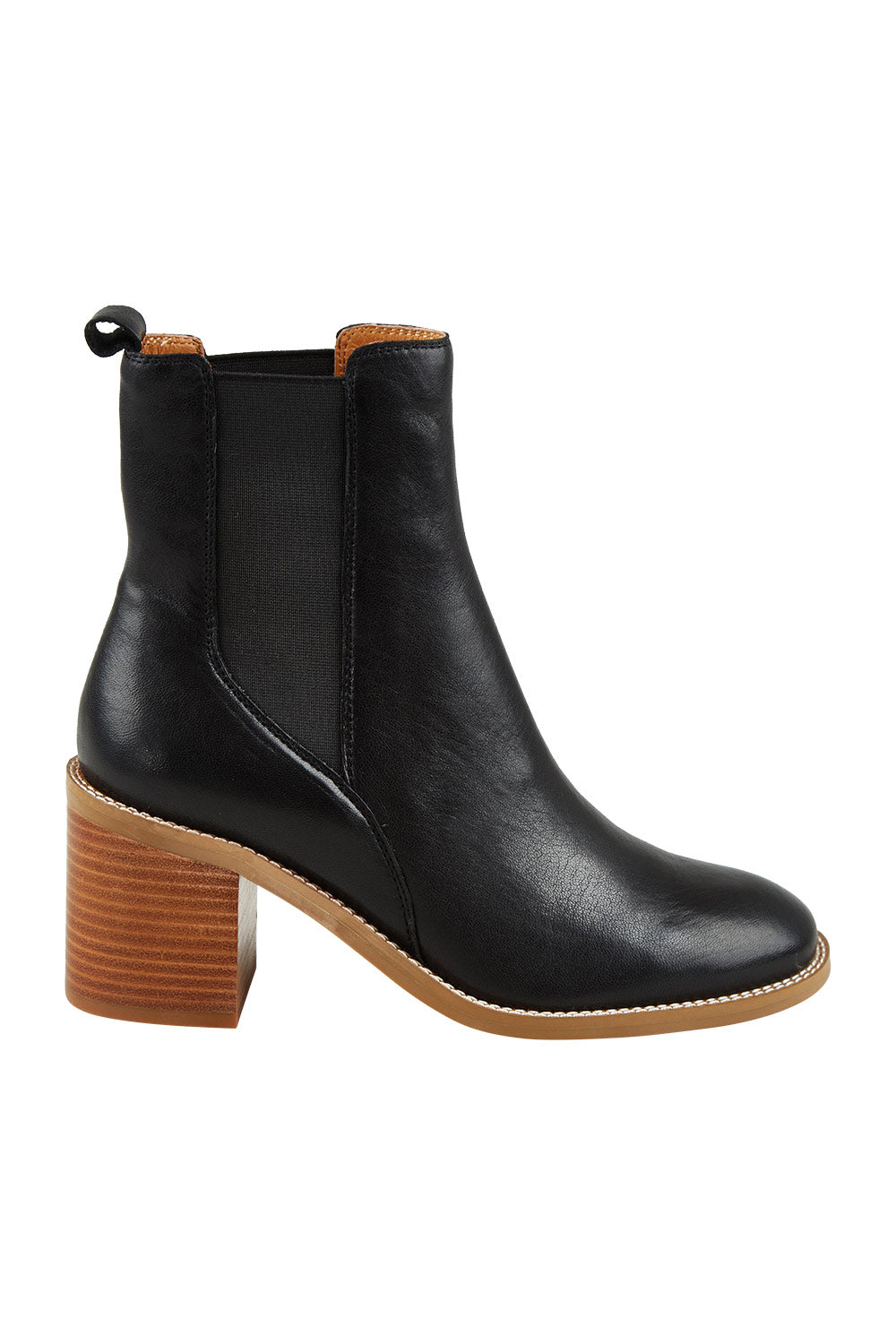 Product shot of the Chai Leather Ankle Boot in colour Black (Black), from the front