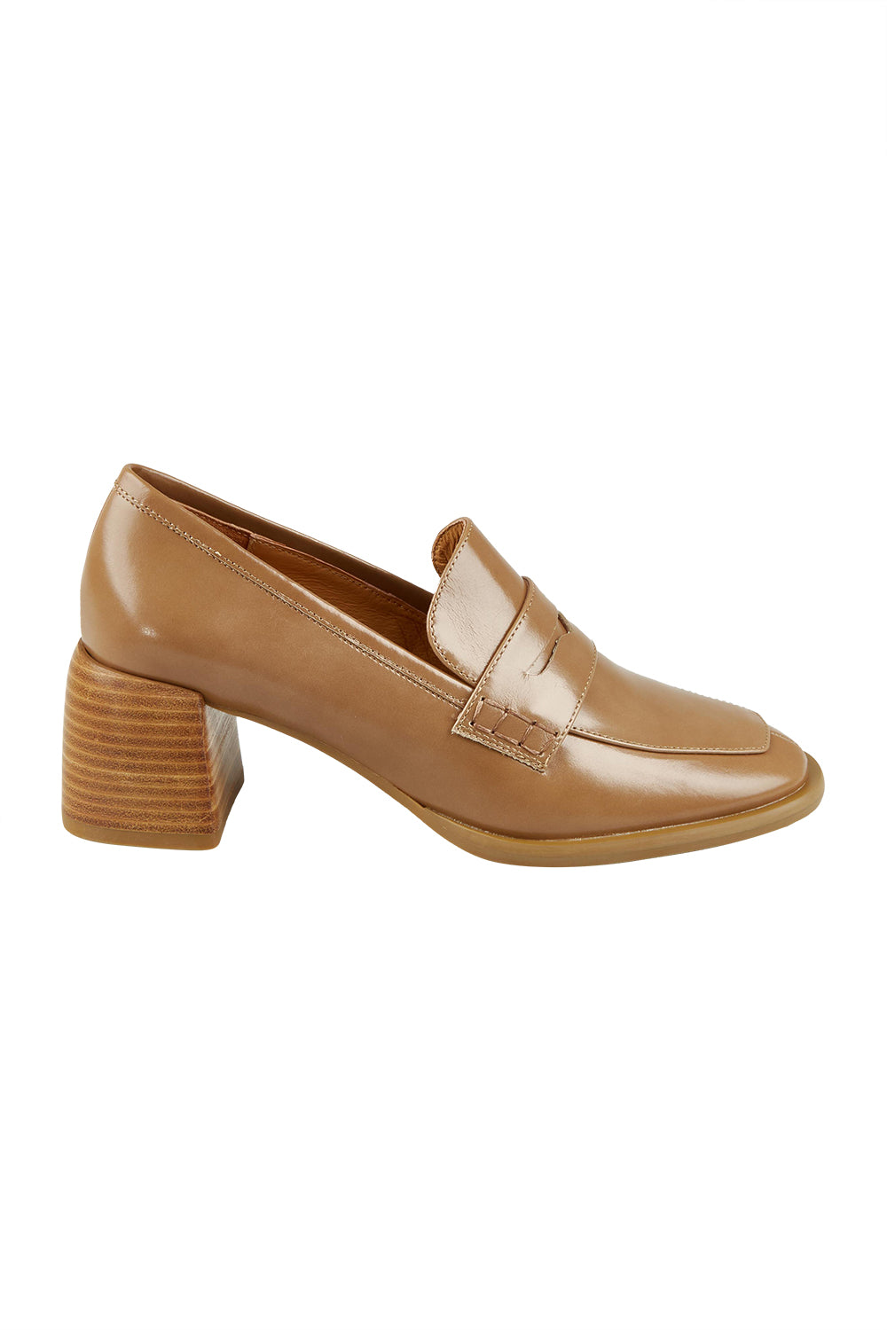 Product shot of the Chance Leather Heel Loafer in colour Latte, from the front