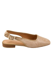 Product shot of the Soph Flat - Sand in colour Sand, from the front