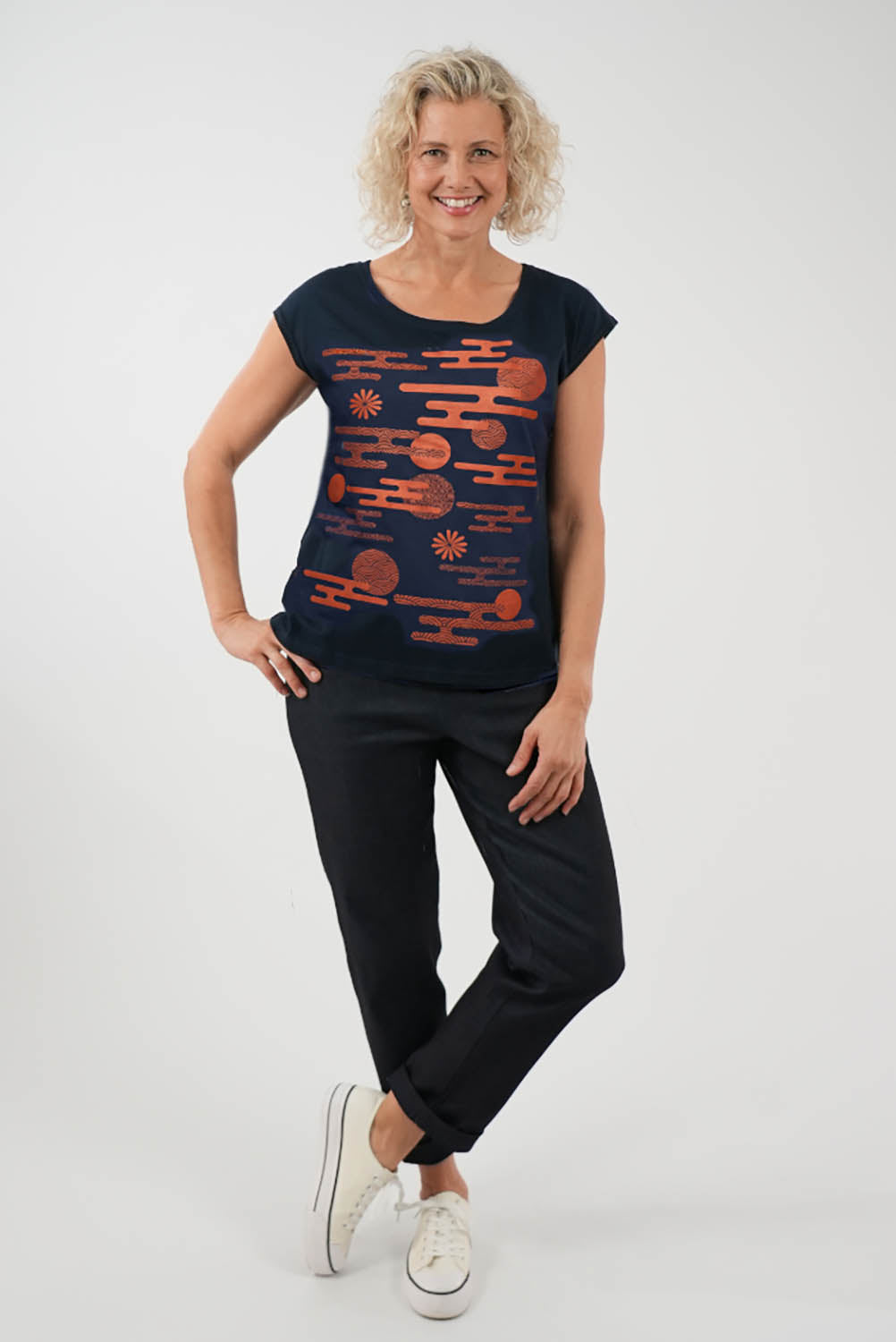 Model Genericm wearing size sample of the Bobby Top - Navyorange in colour Navyorange, from the front