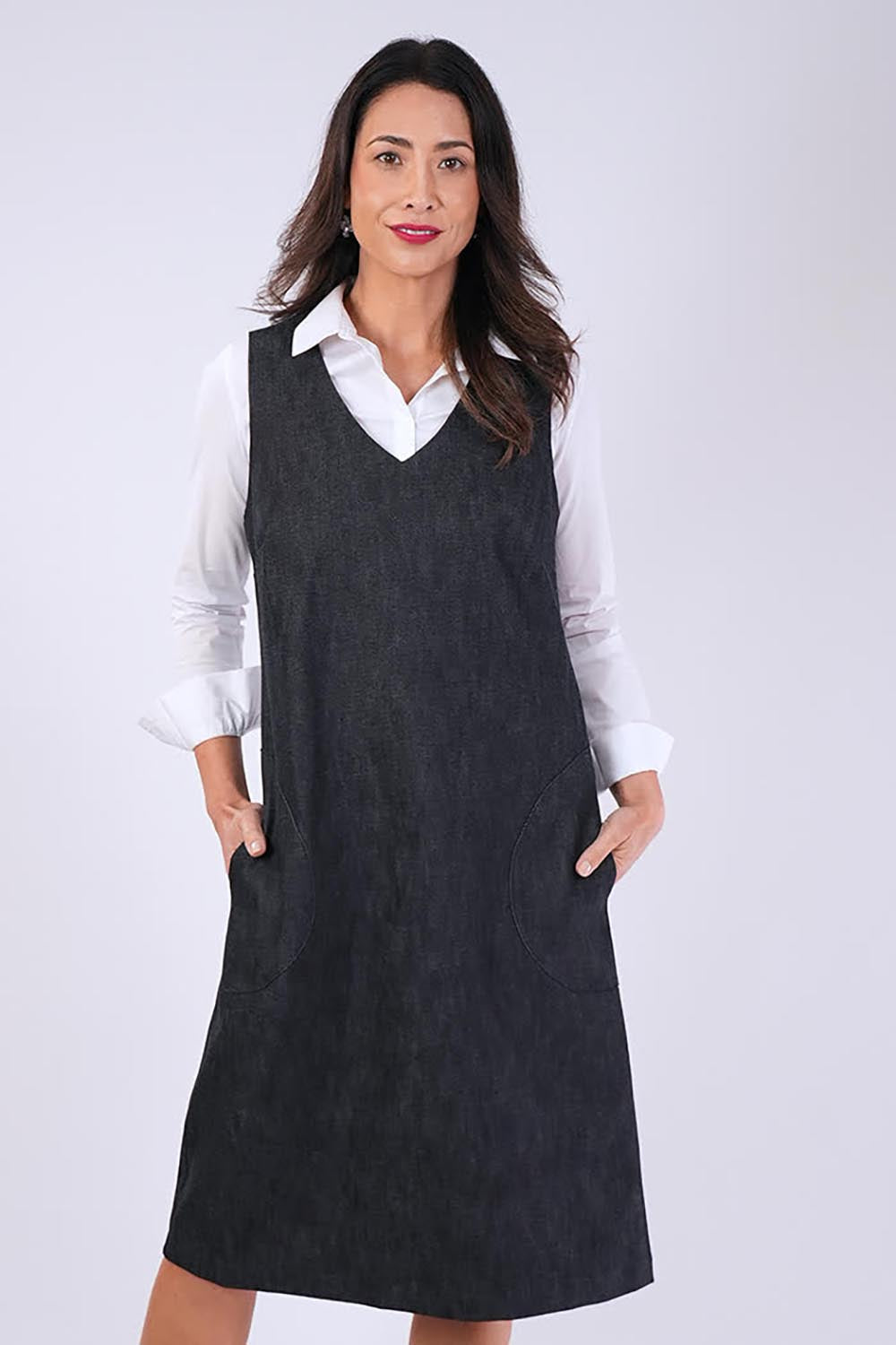 Model Genericm wearing size sample of the Susanne Denim Dress - Denimindigo in colour Denimindigo, from the front