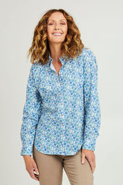 Model Emma wearing size 10 of the All Class Shirt in colour Water (Blue), from the front, cropped image