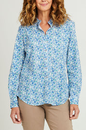 Model Emma wearing size 10 of the All Class Shirt in colour Water (Blue), from the front, cropped image