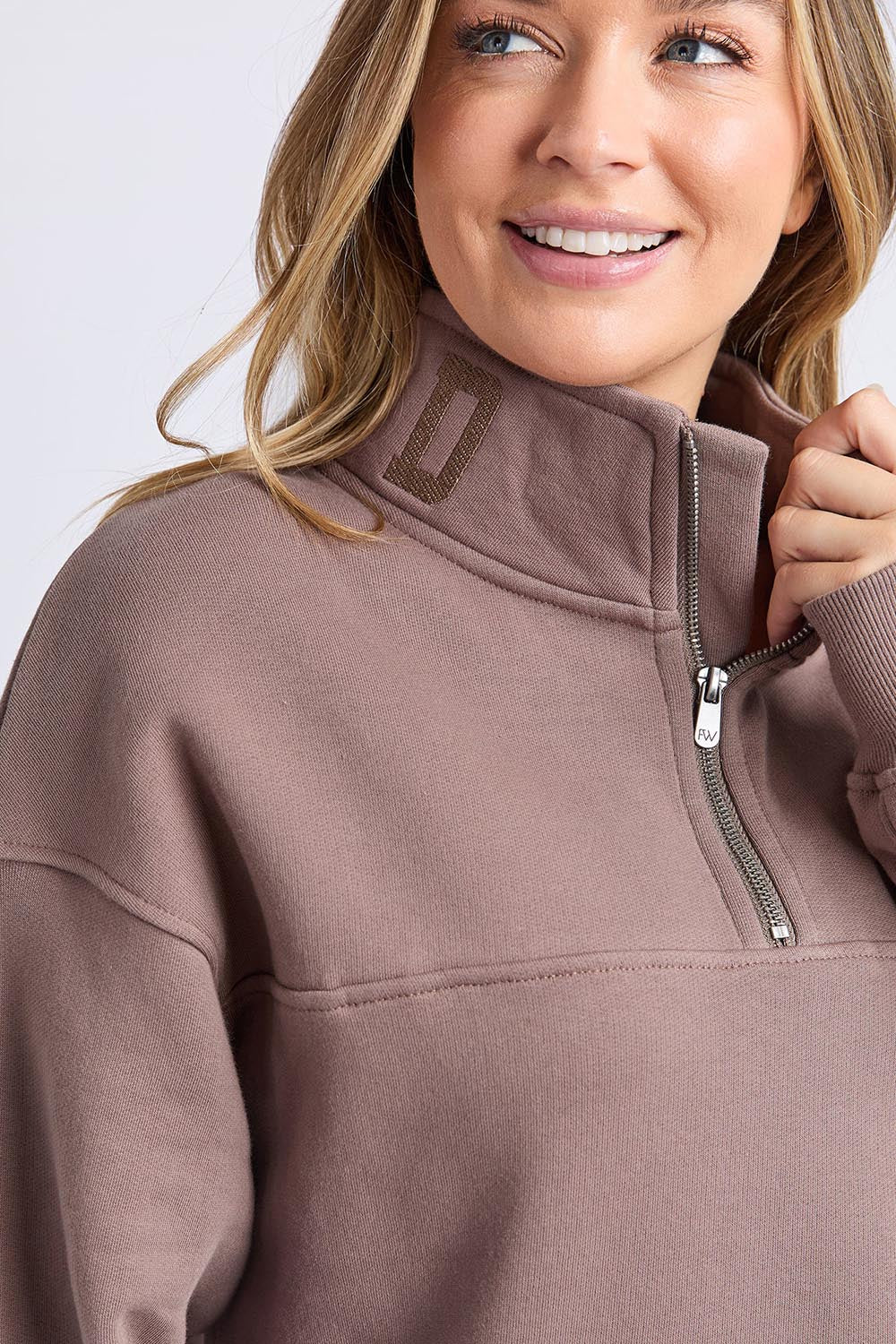 Elements College Zip Cotton Crew – Mocha
