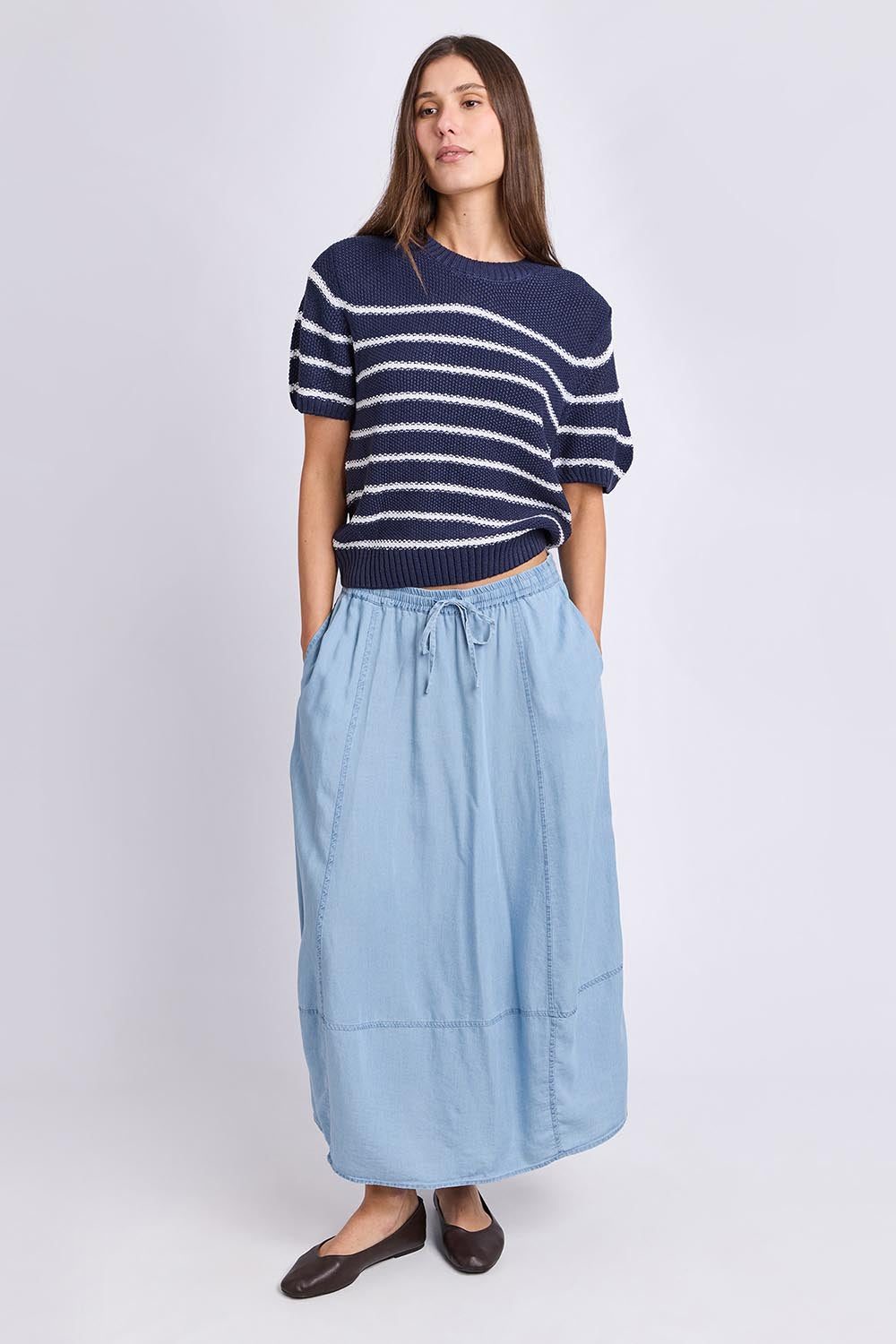 Model Genericm wearing size sample of the Blair Stripe Short Sleeve Knit – Whitestrip in colour Whitestrip, from the front
