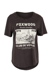 Product shot of the Voyage Tee – Wshedblack in colour Wshedblack, from the front
