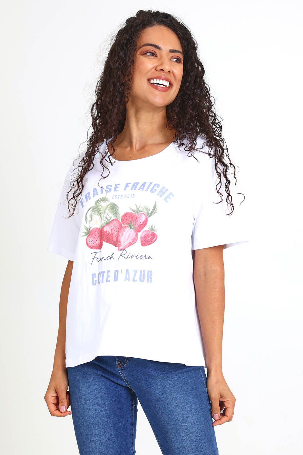 Model Pamelar wearing size 10 of the Fraiche Tee – White in colour White, in a cropped view