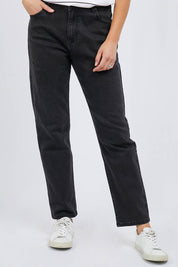 A model wearing the Barkley Straght Leg in colour Black (Black), from the front, cropped image