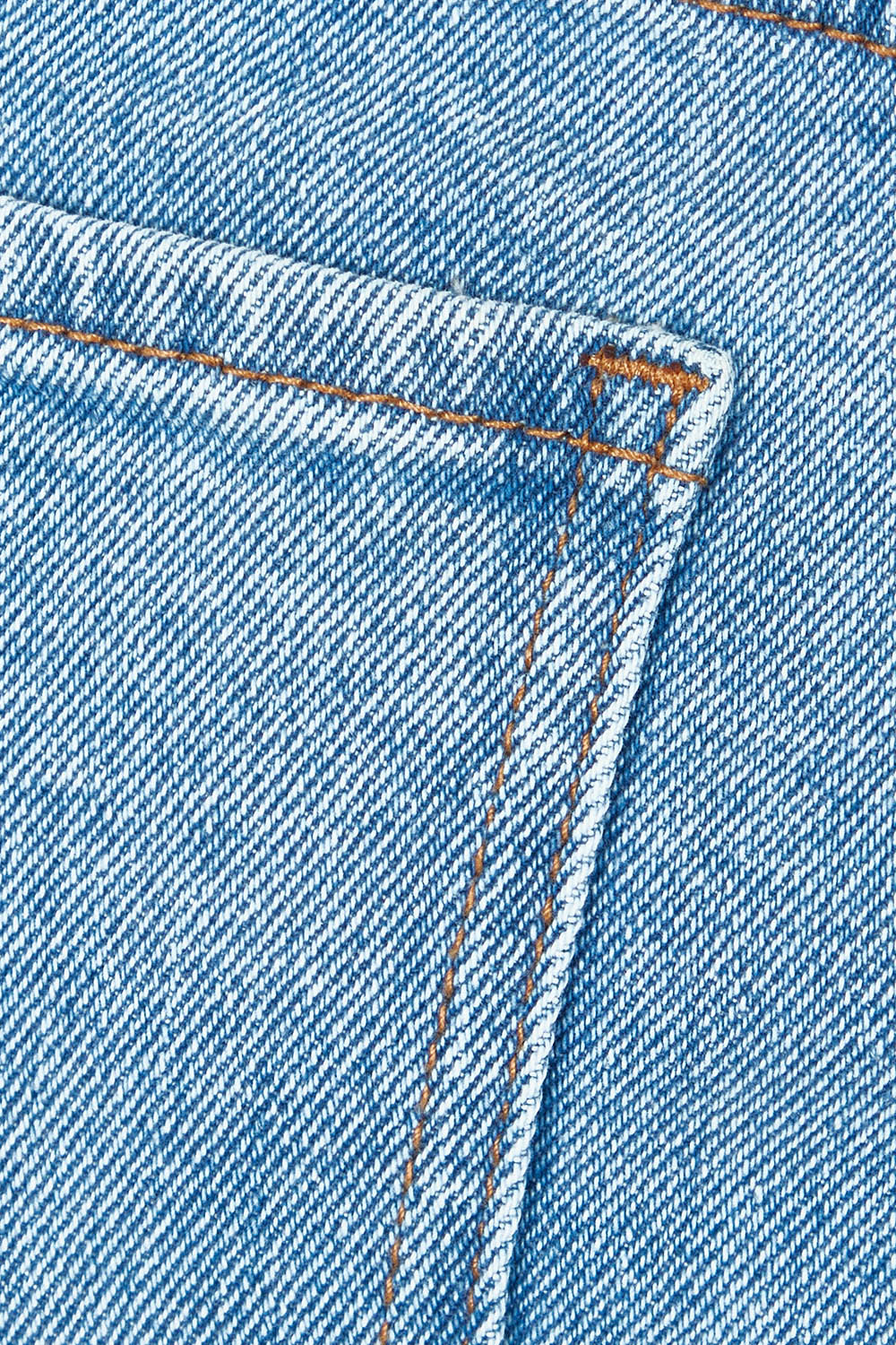 Product shot of the Elements Millie Short in colour Vintageblu (Blue), detail